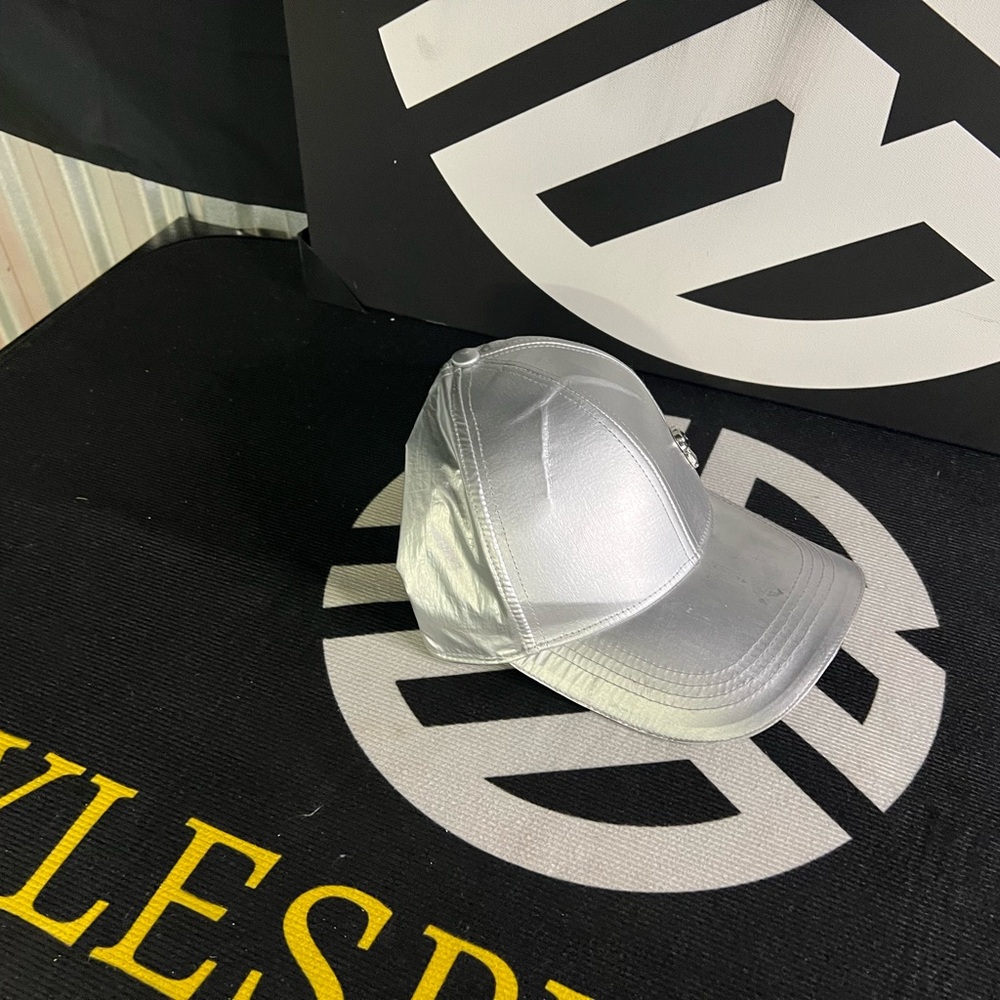 Karl Lagerfeld Silver Hat Elegant Accessory